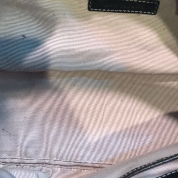 Ann Taylor black leather handbag - Picture 3 of 4